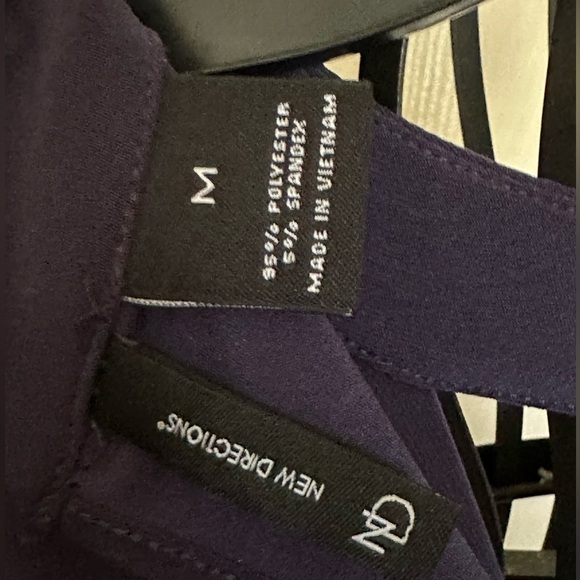 New Directions Sleeveless Top - Picture 3 of 5